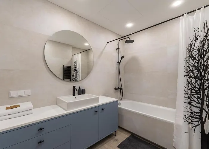 Light- Filled Flat With Balcony In A Heart Of Appartement *