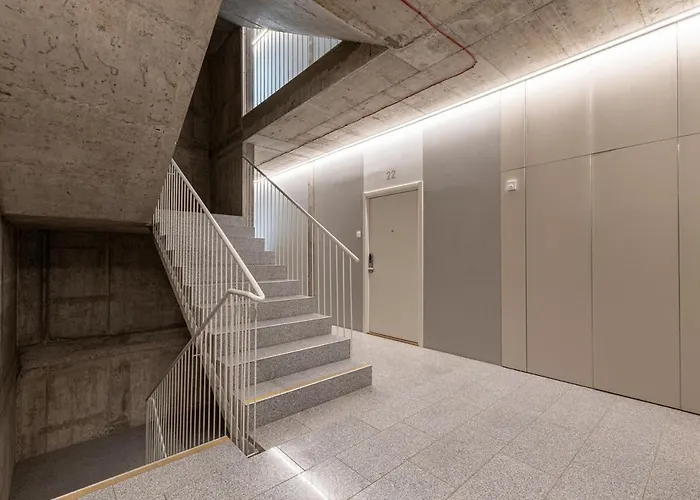 Light- Filled Flat With Balcony In A Heart Of Appartement Kaunas